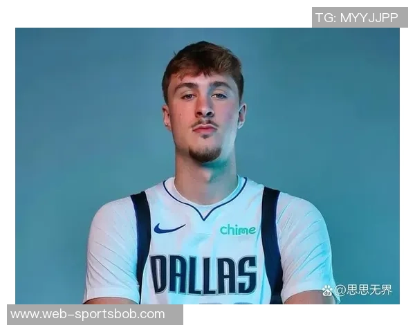 埃奇库姆半场表现不佳10投仅3中三分球命中率低迷仅得7分2篮板